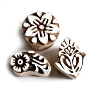 Dřevěná razítka - trojice s tulipánkem (2,5 cm)