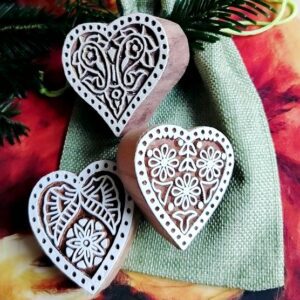 Dřevěná razítka - dárkové balení 3 ks srdíčka B (6 cm)